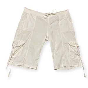 Women's XCVI Wearables White Cargo Shorts Size Large